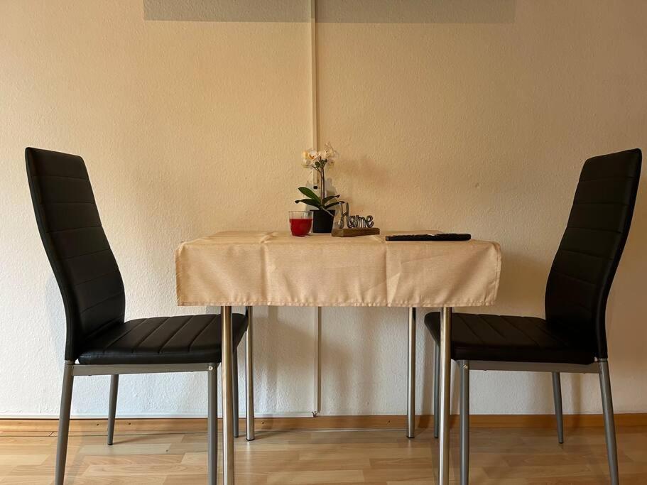 Gemuetliche Wohnung In Ruhiger Lage Karlsruhe Buitenkant foto
